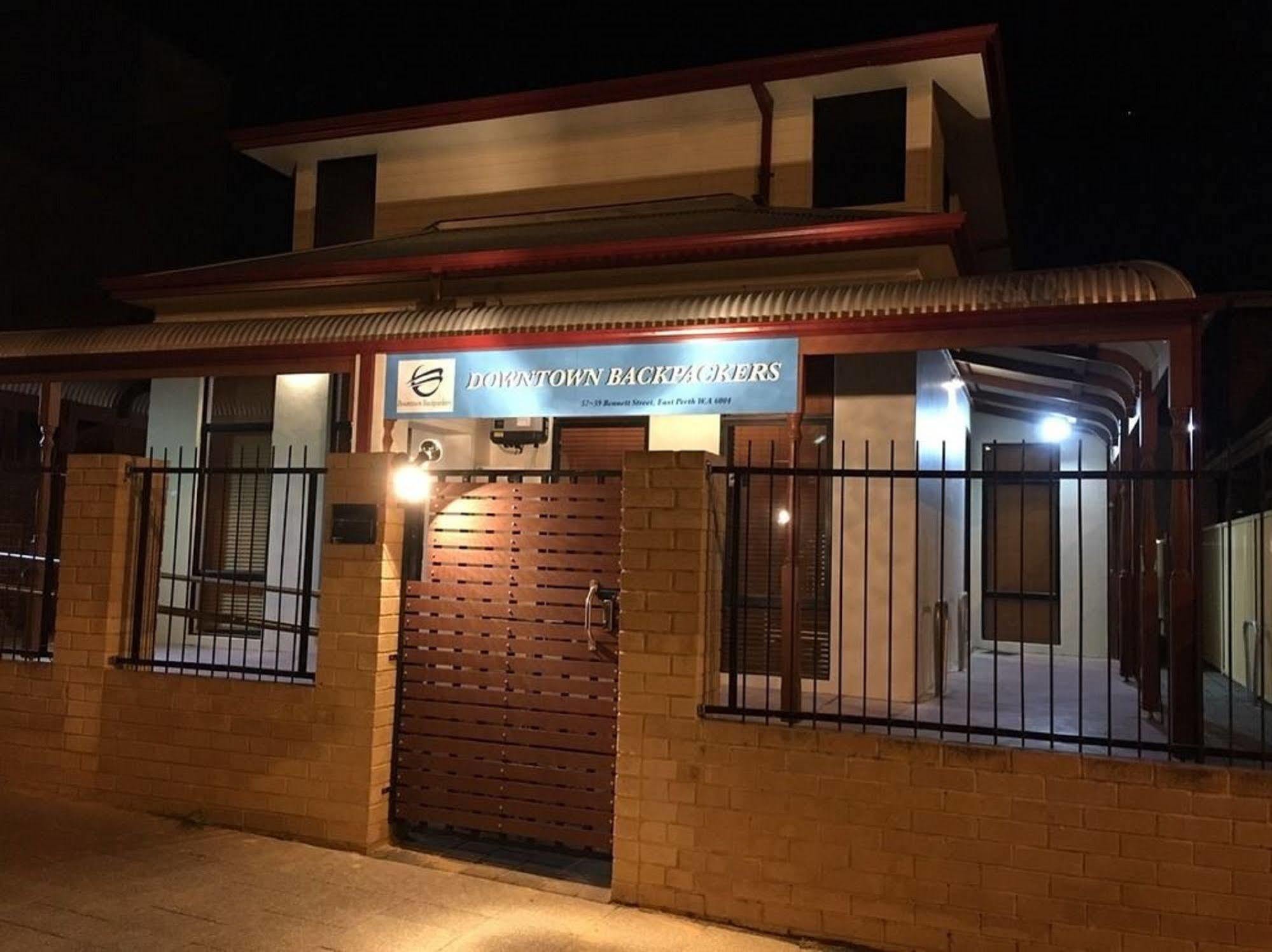 Downtown Backpackers Hostel Perth - Note - Valid Passport Required For Check In Exterior photo